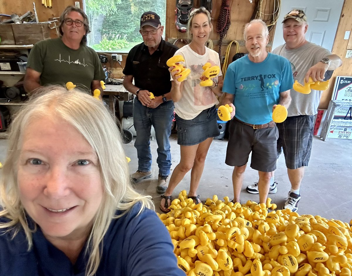 MuskokaLakesCC's tweet photo. Getting our ducks in order for the Duck Race at Bala Cranberry Festival. BracebridgeMuskoka Lakes Rotary is ready with 1500 duckies ready to plunge over the south Bala Falls. https://t.co/3DF2HMoh3V