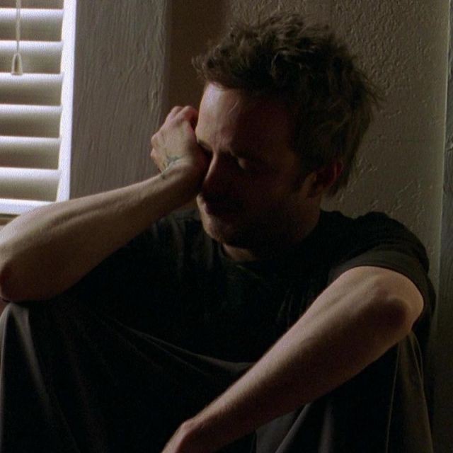 m da vergüenza subir historias a ig en las q salgo linda xq pienso q soy una fea haciéndose la linda