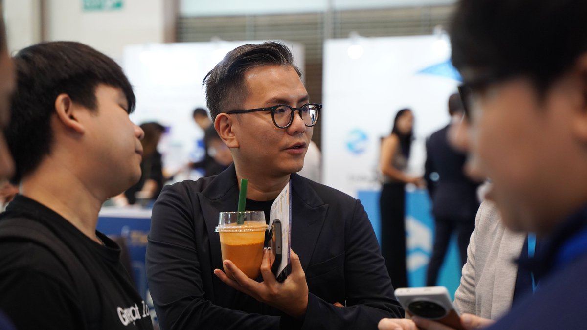 SwiftCoin380's tweet image. 🌟 We had a fantastic time at the 𝟐𝟎𝟐𝟑 𝐅𝐢𝐧𝐓𝐞𝐜𝐡 𝐅𝐞𝐬𝐭𝐢𝐯𝐚𝐥 in Thailand on September 27th and 28th! SwiftCoin was excited to showcase our advanced crypto trading bot at this incredible event. #FTFThailand2023 #FinTechInnovation #SwiftCoin #CryptoBot #CryptoTrading