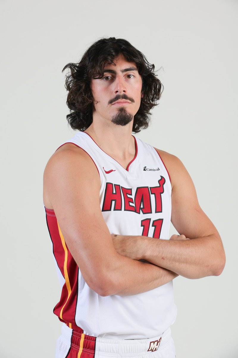 NBAMEX's tweet photo. Imposible no emocionarnos al ver al mexicano @jaquez_jr en el media day del @MiamiHEAT 🥹🇲🇽🏀 https://t.co/6T64Hu5iAo