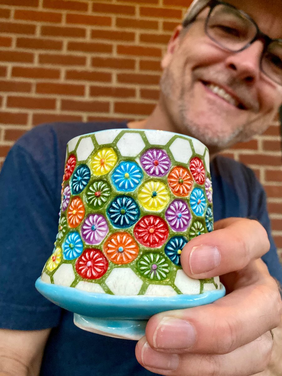 bigboxcar's tweet photo. Mugshot Monday - “Double Rainbow Bloom Yunomi” by Amy Brummond at Pine Zen Pottery with Kentucky Straight Bourbon Whiskey by @WoodfordReserve: https://t.co/DobV7NFSYL

#mugshotmonday https://t.co/47SruWwl7f