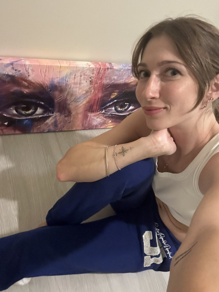 Good night friends 

 I gave this painting as a birthday present to my friend yesterday.