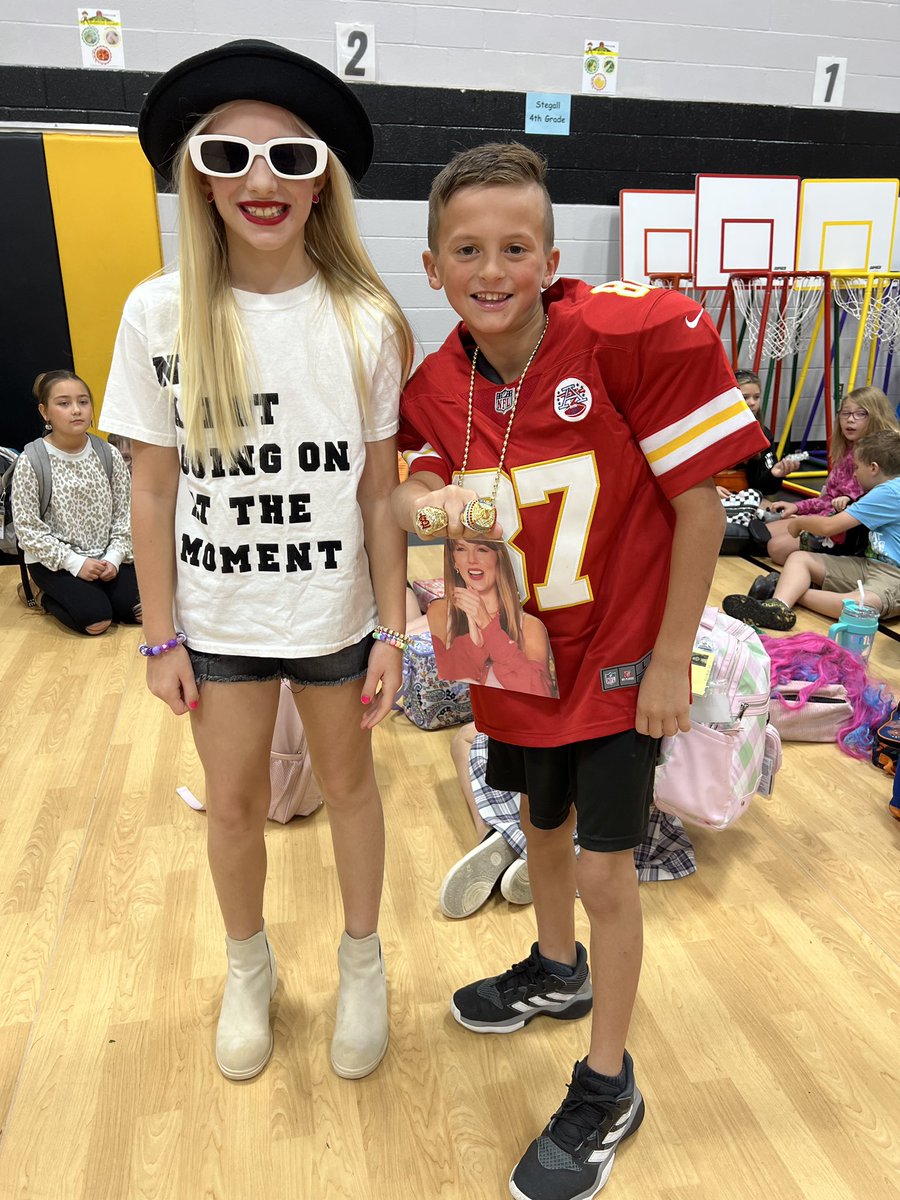 Best costume duo! <a href="/taylorswift13/">Taylor Swift</a> <a href="/tkelce/">Travis Kelce</a> <a href="/Chiefs/">Kansas City Chiefs</a> 

When your school has a Halloween day and you just happen to find your other half! 😝 I bet this will will the most popular costume duo this Halloween! ♥️💛 #taylorandtravis  #KCWIN #Kelce #DynamicDuo <a href="/hls22155/">Heather Redmond</a> <a href="/Roos_Music/">Lindsay Jenkerson</a>