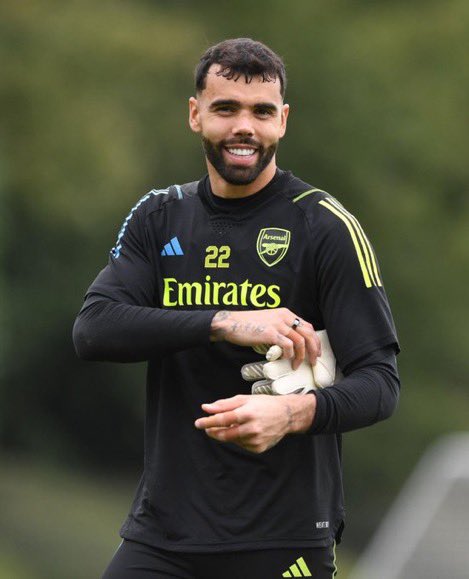 DailyAFC's tweet photo. Who will start in goal for Arsenal tomorrow? https://t.co/TEkf7BkoFk