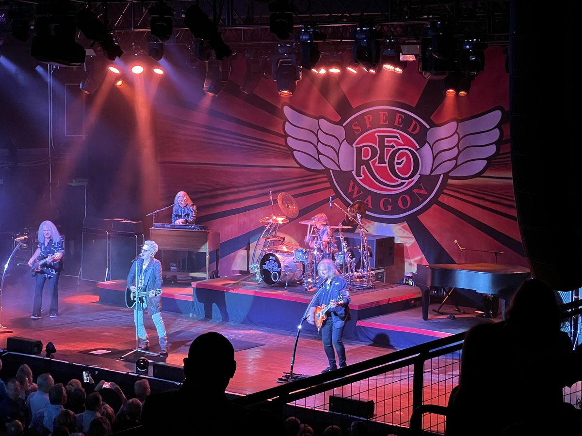 Monday night with REO Speedwagon at the #NECAPhilly23 closing celebration! 🎸🎉