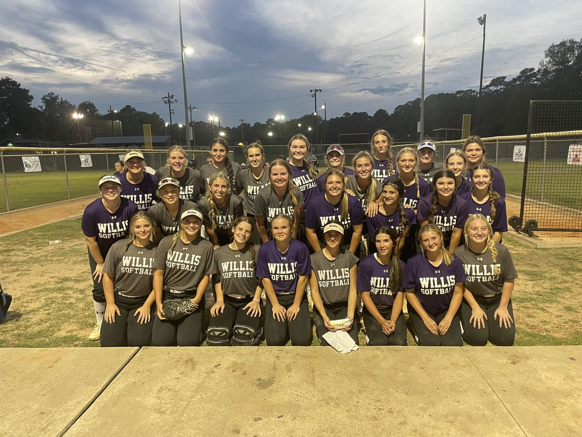WHS_LadykatSB's tweet photo. Fall ball is back! https://t.co/LbqXvnXhU8