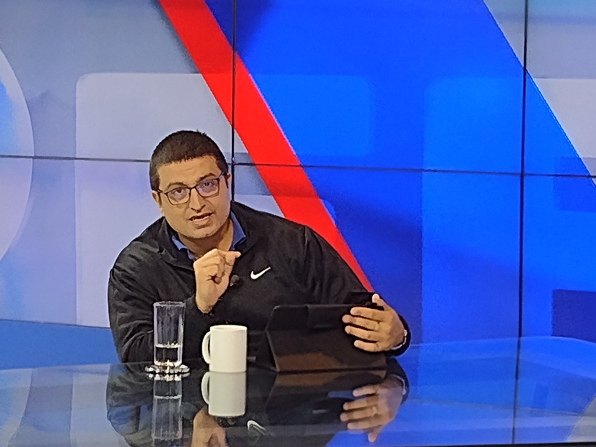 Debate_TCS's tweet photo. #PensionesSV.
Patricio Pineda, fundador de @DignaPension amplía sobre varios temas como: el comunicado de #ASAFONDOS , el cálculo de las pensiones VIP y de Optados grupo A y grupo B, entre otros. https://t.co/5smzOx1Wr7