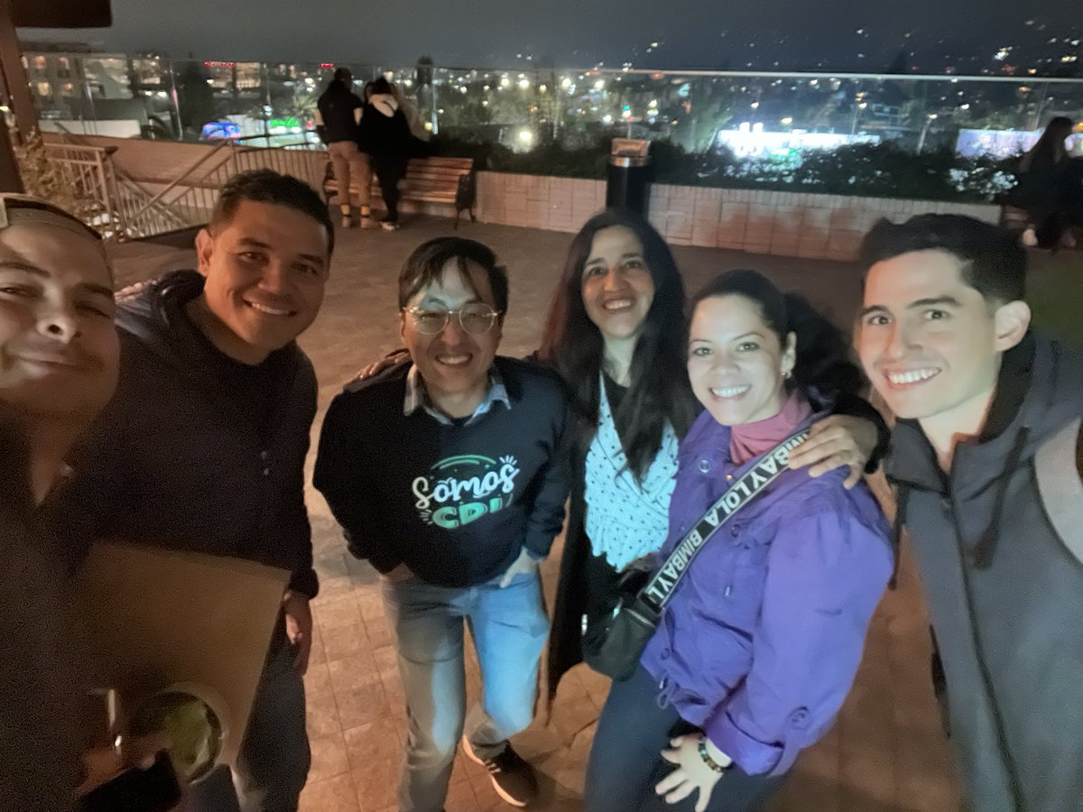 karela00's tweet photo. Ayer tuve el honor de conocer a @HyenukChu en persona. Su sabiduría en el mundo de las inversiones y finanzas es verdaderamente inspiradora. Gracias por compartir tu conocimiento, Hyenuk. ¡Un día que nunca olvidaré! 💡📈 #HyenukChu #Inversiones #AprendiendoDeLosMejores https://t.co/nqoVsd7iCe
