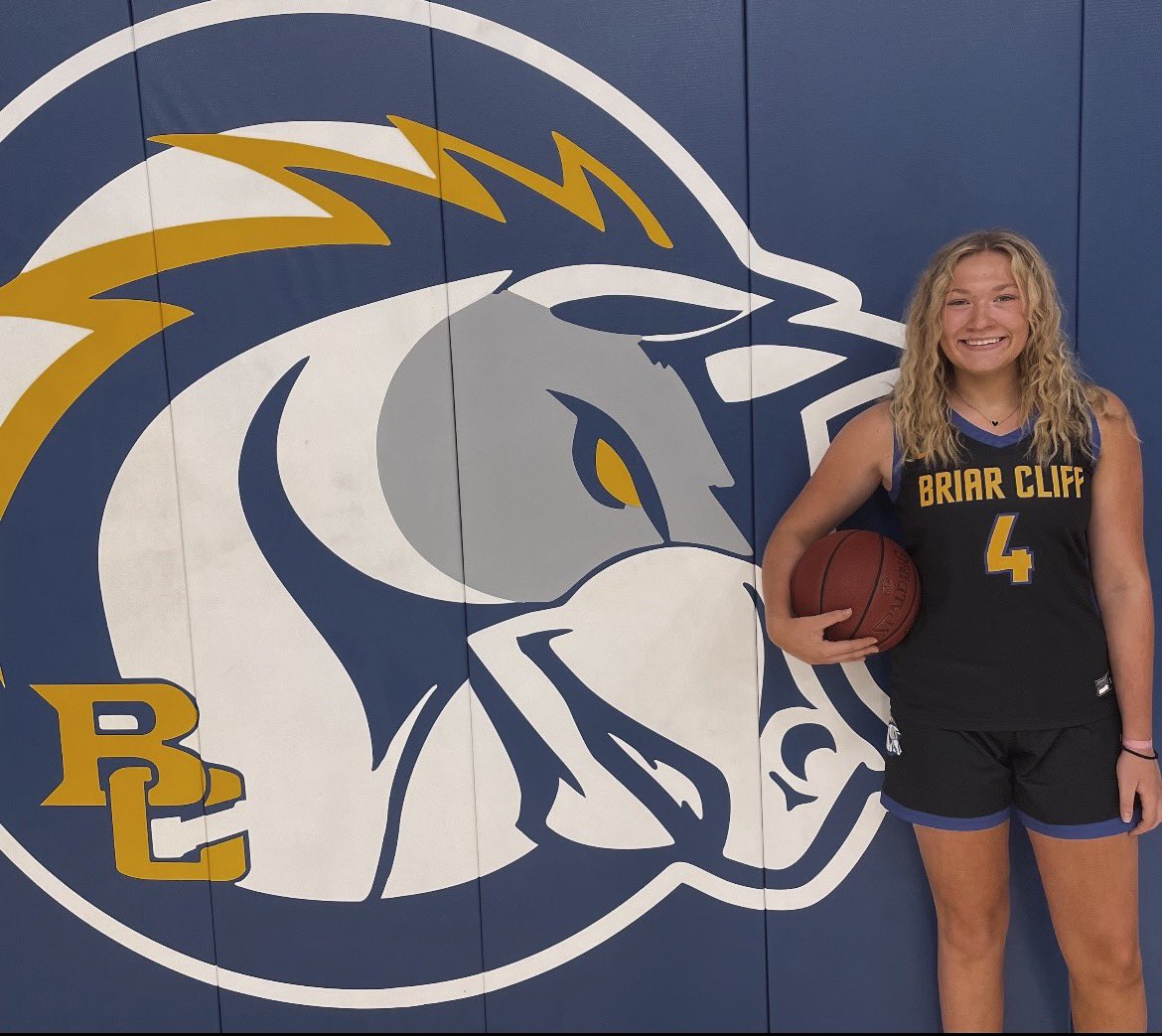 sagerh_'s tweet photo. Extremley blessed, and excited to announce my first official offer to play basketball at the collegiate level!!  @_Coach__O @BriarCliffWBB go chargers!! #uncommited https://t.co/mwxH8GYdIc