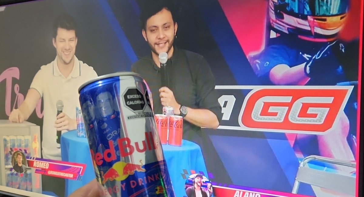 JeSvS76's tweet photo. Viendo la @formulagglatam con un #RedBull y disfrutando el casteo de este gran dúo que si le sabe.

#FórmulaGG https://t.co/LrTMDWsFFH