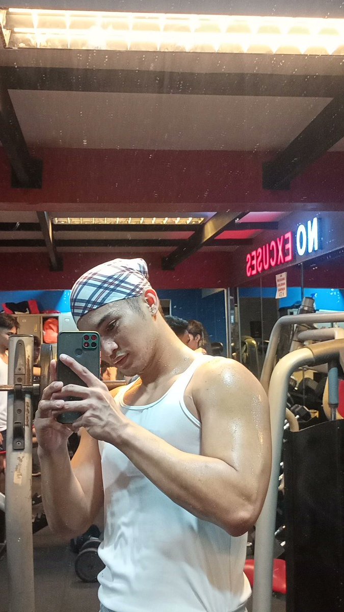 AdrianPoblets's tweet image. 💪