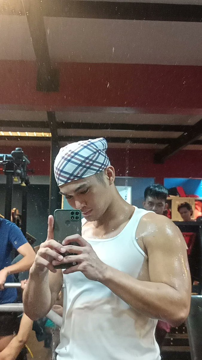 AdrianPoblets's tweet image. 💪