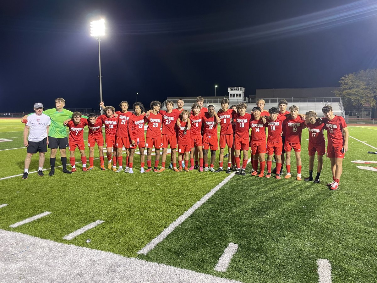 CVHSMensSoccer's tweet photo. Chippewa Valley triumphs against  Stevenson at home tonight 4-1. 
Big Red goal scorers:
Tristan Sevaj ⚽️
Liam Garner ⚽️
Owen Thompson ⚽️⚽️

Wednesday they play at Anchor Bay at 6:30.

Final home game &amp; senior night is 10/9 vs. Dakota . Come show your Big Red pride. https://t.co/biIVRab2oh