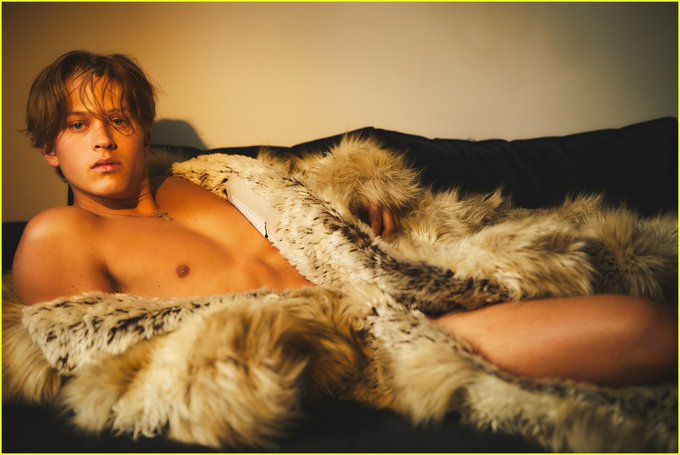 Deacon Phillippe son of Reese Witherspoon and Ryan Phillippe Strips Down, Wears Just a Fur Coat for 'King<a href="/tag/rt"class="tags"><span>#rt</span></a><a href="/tag/dickpic"class="tags"><span>#dickpic</span></a><a href="/tag/leaked"class="tags"><span>#leaked</span></a><a href="/tag/celebnudes"class="tags"><span>#celebnudes</span></a>