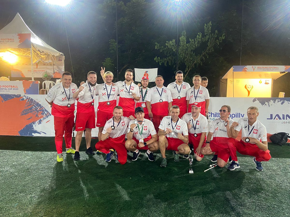 🥉 Brązowi medaliści IBSA #BlindFootball Intercontinental Cup 2023 mówią dzień dobry!

🇰🇷 Korea 0:2 Polska 🇵🇱

⚽️ Paweł Zinkow
⚽️ @MartinJung10 

#Accord #Cutline #TEXOM @pgf_sa_ stoserwis.pl #Współpraca #Polska #Reprezentacja #Kadra