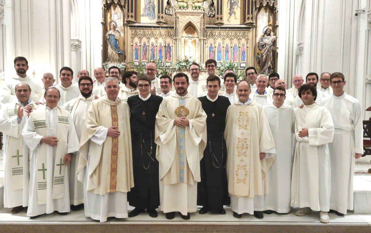 Este fin de semana ha tenido lugar la profesión temporal de Pablo Buetas y Jesús Mula. 

Damos gracias a Dios por su SÍ 🙏🏽
