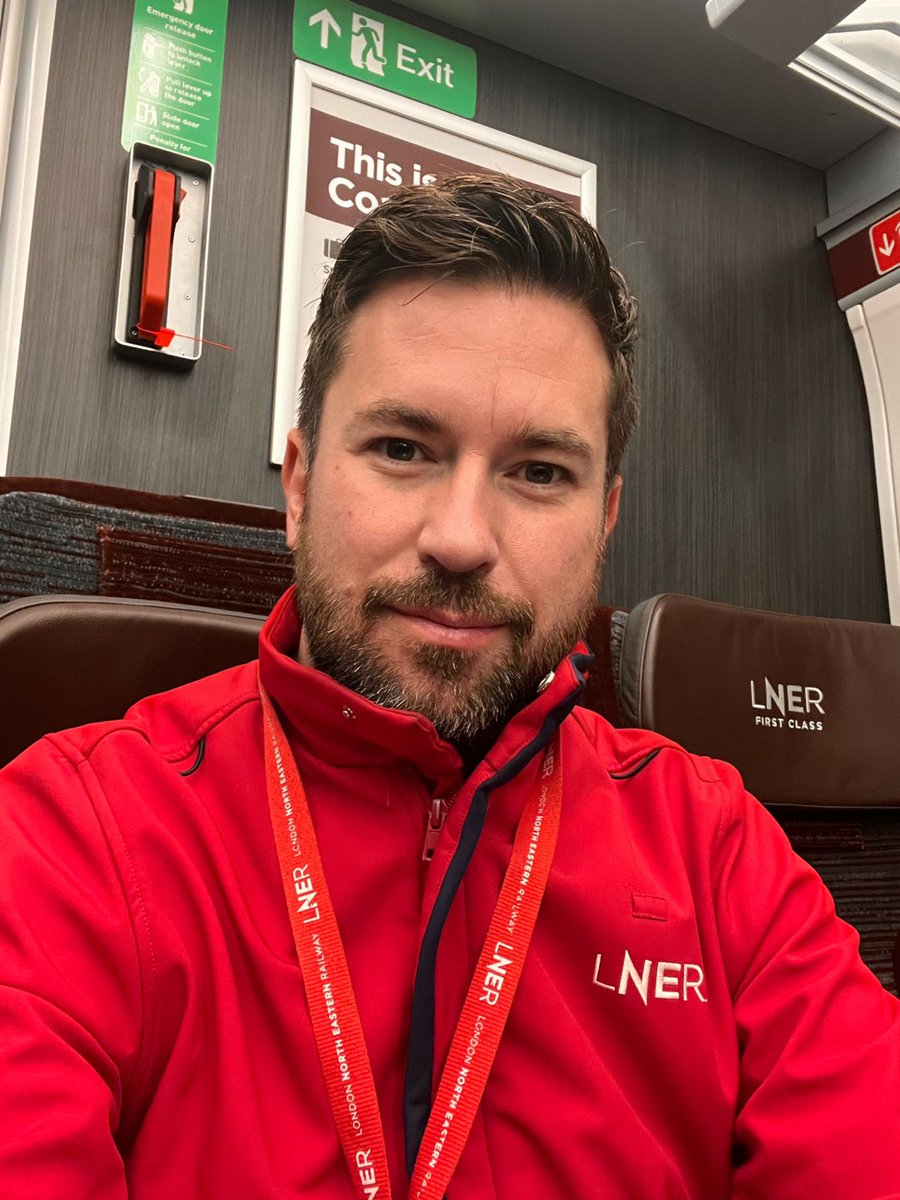 TM_James 🚂 tweet media