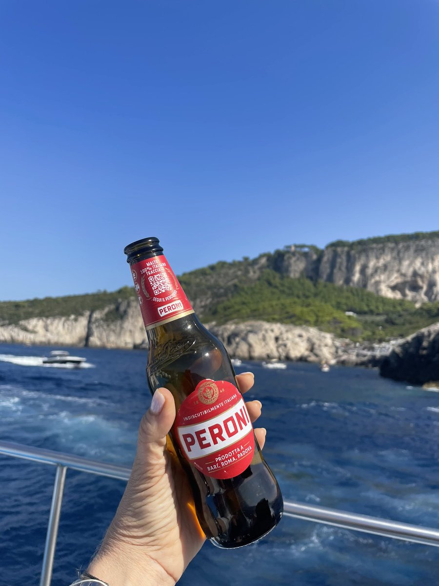 Esta bien esta cerveza Para este lugar???? De paso.. me supera la hermosa madre tierra 🫶🏼. Bella naturaleza !