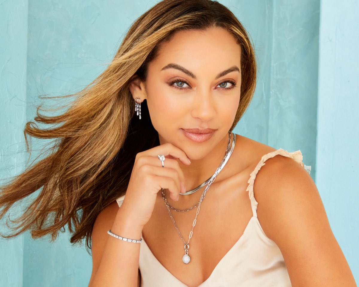 TocaraUK's tweet photo. It's finally here! 💎 You can shop our brand new collection of 25+ new styles of the most sublime! Click the link in our bio to shop or flick through our new Trend-setting catalogue.

https://t.co/fAk6qIOKGr

#tocarastrends #newcollection #fashion #jewellery #jewellerydesign https://t.co/7FrDBGvotR
