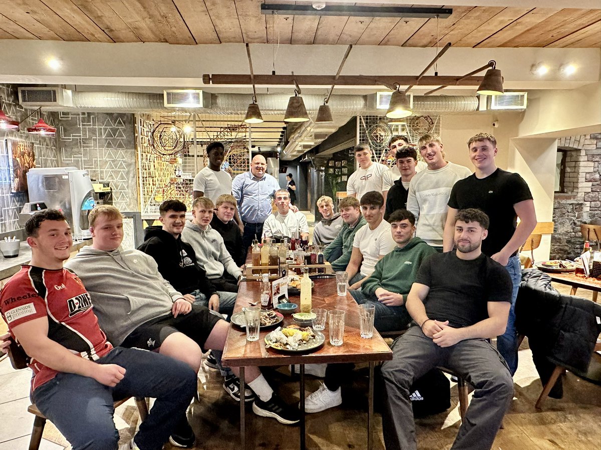 Martyn_Fowler's tweet photo. Great to catch up with a very special and very talented group of young men @CAVC_Rugby graduates To hear about  next steps in education, in the workplace and on the paddock. 

Friends for life sharing memories, stories and banter, all because of an oval shaped ball #RugbyFamily https://t.co/EwNoNBnXX8