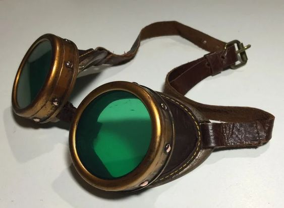 Pad, the Poltergeist tweet media