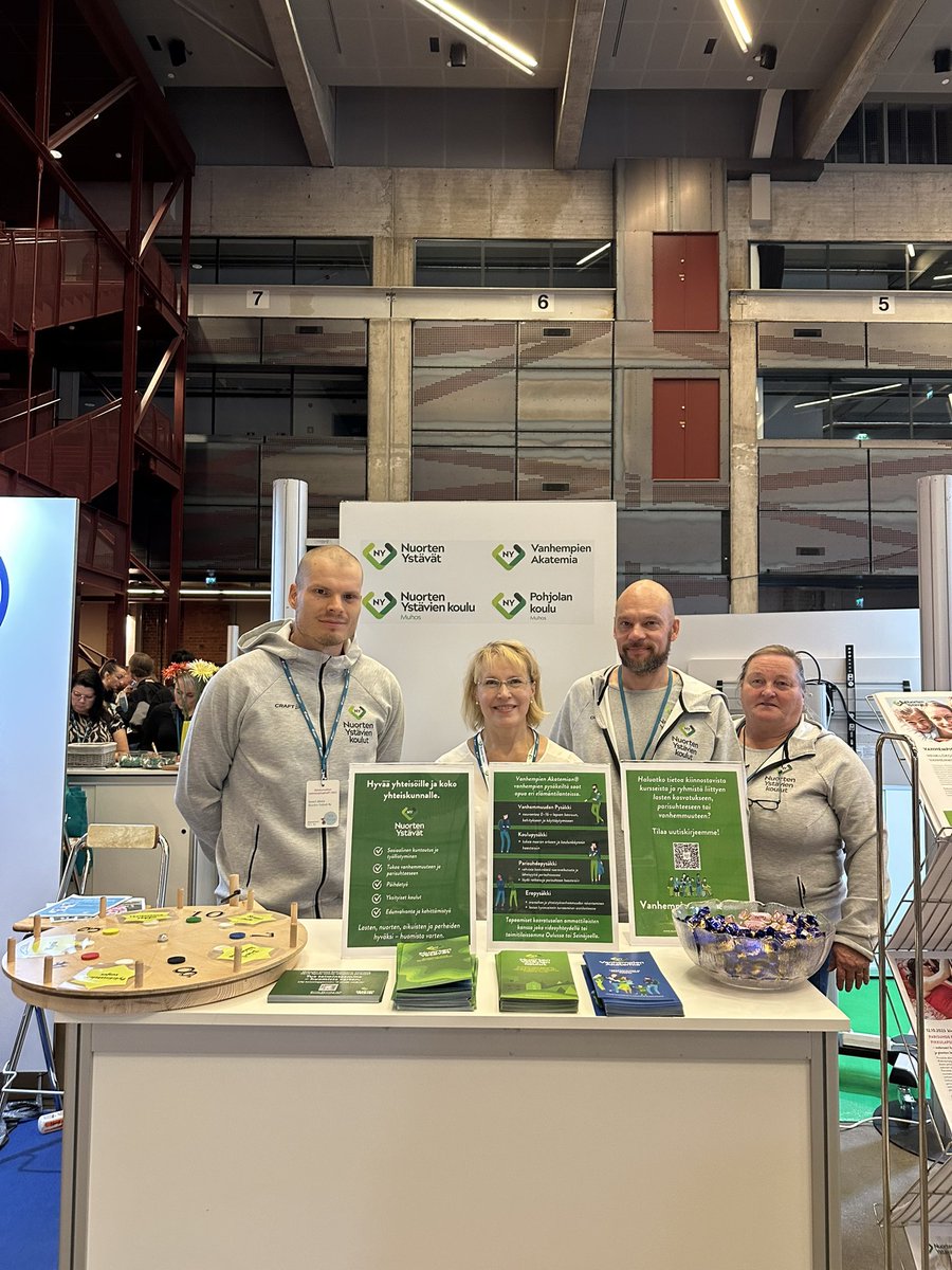 Tervetuloa tutustumaan Nuorten Ystävät ry:n valtakunnalliseen toimintaan! Esillä Vanhempien Akatemia® sekä Nuorten Ystävien koulut. #lastensuojelupäivät2023