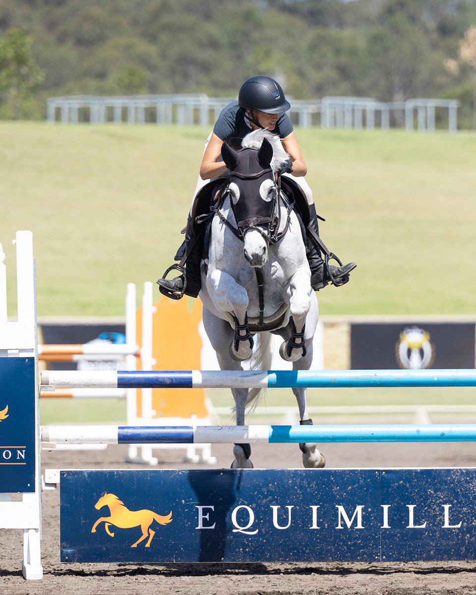 What a weekend for Jess & Adrian Bott! 🏆 Whilst Adrian was winning Group 1's at Royal Randwick on Saturday, Jess was a winner in the 1.10 open show jumping division at the inaugural Equimillion. 🐴 @Equimillion_