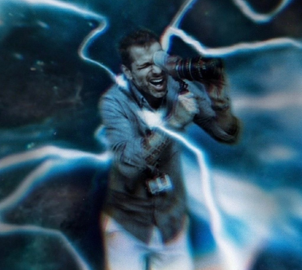 restoreZSJL's tweet photo. Fun fact:

Zack Snyder is the only director to enter the speedforce and survive.

#RestoreTheSnyderVerse for the goat https://t.co/TO17rvS2yX
