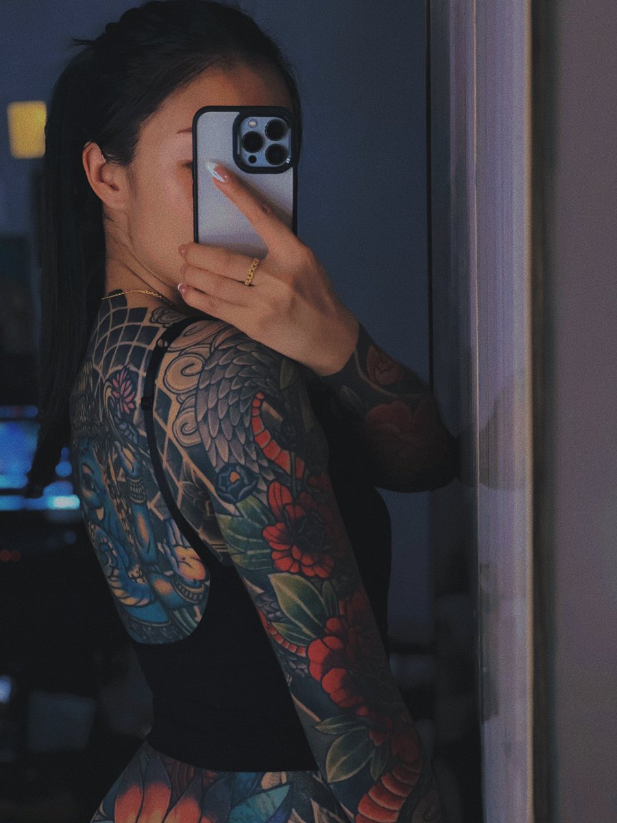 janejaneey tweet media