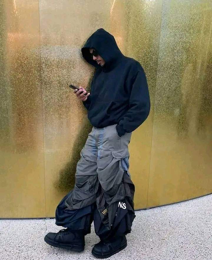 leeroy_cole_'s tweet image. Chikaonekwa naHatiperi tanyura😂😂