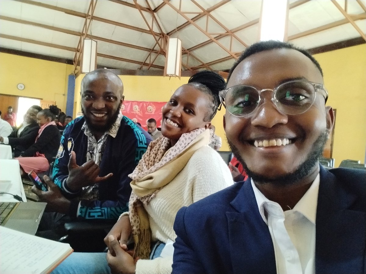 Great conversation line up for Day 1 of the #LCOY2023. Young leaders and Policy makers converge to confront issues of climate change especially prioritizing local communities and ensuring youth engagement.  
@LCOYKenya 
@k_iuesa 
@AYICC_Kenya 
@KCCWG 
@WECANU2 
#lcoyke
#selfie