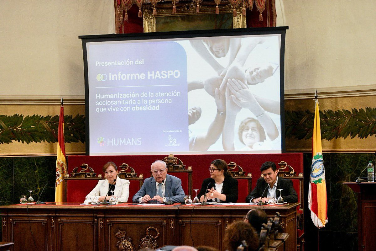 HumansFundacion's tweet photo. ➡️ Presentación del #InformeHASPO: 

👉 Almudena Santano, patrona de @HumansFundacion, @Rodrigo_Gribble, director de Novo Nordisk, @ediazrubio, presidente de #RANME, y Celia García Menéndez, directora Gral de humanización, atención y seguridad del paciente, dan la bienvenida. https://t.co/FP0RFM6XoV