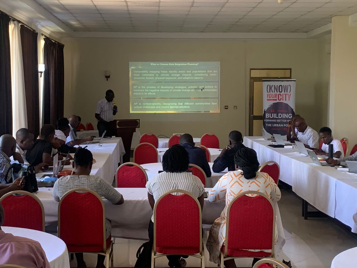 Omollojnr01's tweet image. Day 2 of multi stakeholders #VulnerabilityMapping validation. Today's focus is on climate risk adaptation framework aiming at developing strategies and policies to minimize negative impacts of climate change in the communities.
@Wanavijiji_sdi @WeAreVCA @sdi_net @CitiesAlliance