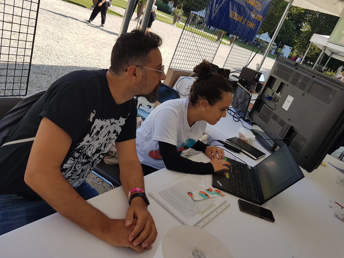 dbiosunito's tweet image. UNIGHT 2023 - &quot;VALUTI_AMO_CI IN SALUTE!&quot;. I ricercatori hanno &quot;misurato&quot; la salute del pubblico e fornito consigli per migliorare abitudini di vita e alimentazione.

#UNIGHTproject #united4research #notteeuropeadeiricercatori #MSCAnight #EuropeanResearchersNight