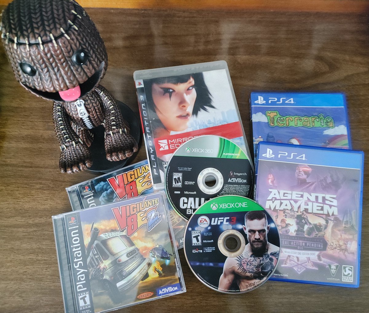 Gamerinallofus's tweet photo. Thrift finds of the day 👍🏻 plus target clearance sackboy.

#thrift #games https://t.co/C31LbrcDEN