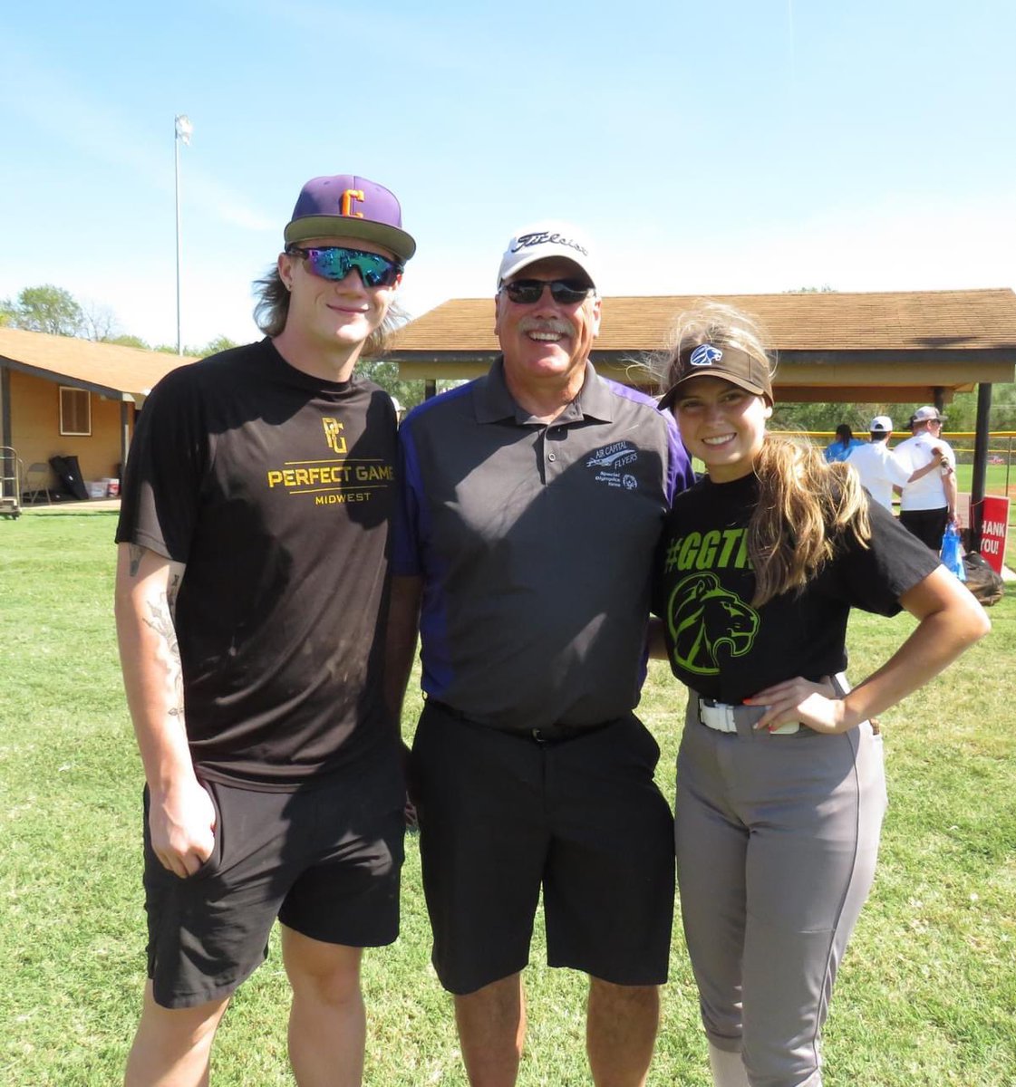 sadie_bowyer's tweet photo. Had so much fun playing with the Air Capital Flyers Unified Special Olympic Softball team! Practicing and playing with these athletes for the past month has been a blast. REGIONAL and STATE CHAMPS!🥇 https://t.co/9SDamlNyHL