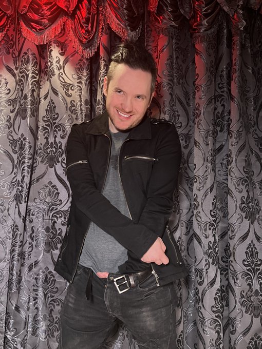 Screwing around with the camera. 🙂 https://t.co/zutbcLC2po<a href="/tag/bodycount"class="tags"><span>#bodycount</span></a>