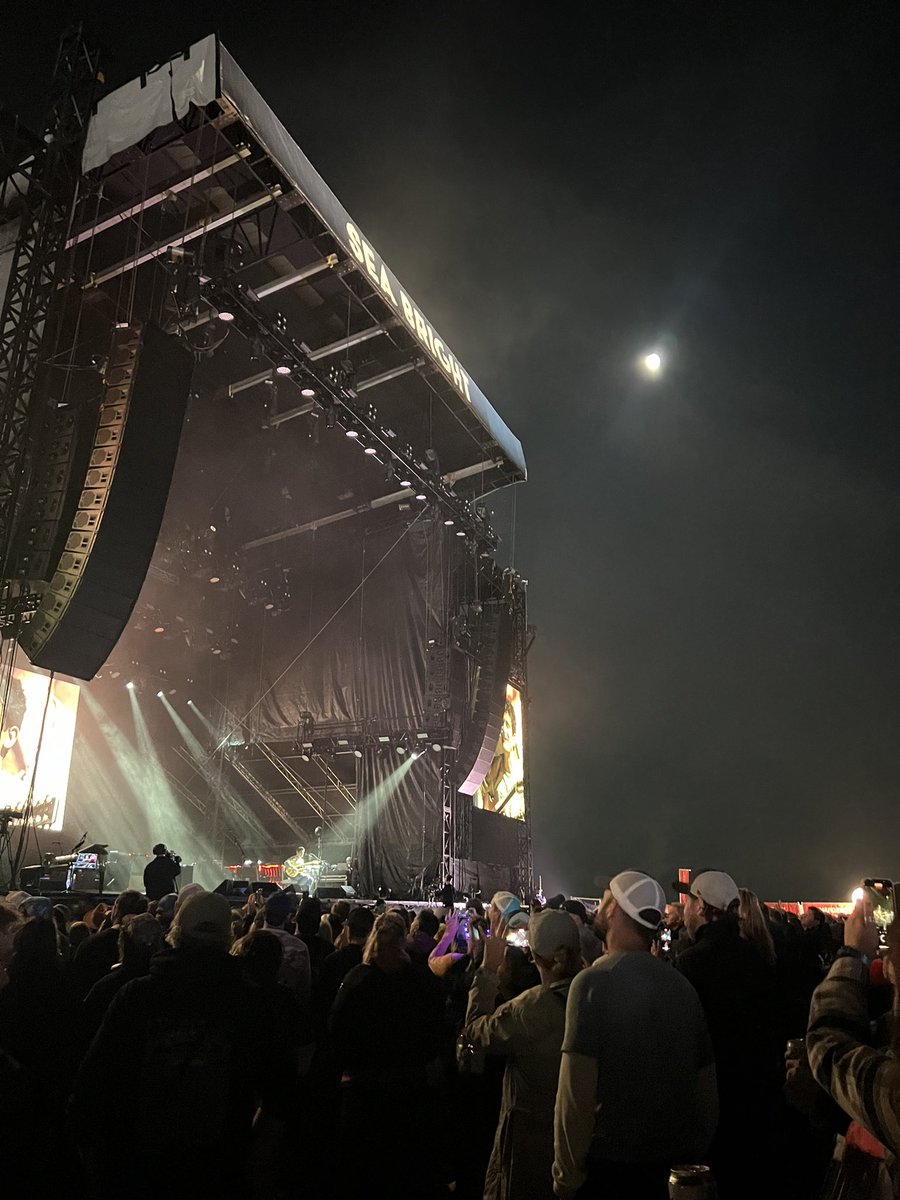 LineyMeeks's tweet image. 💙🐋