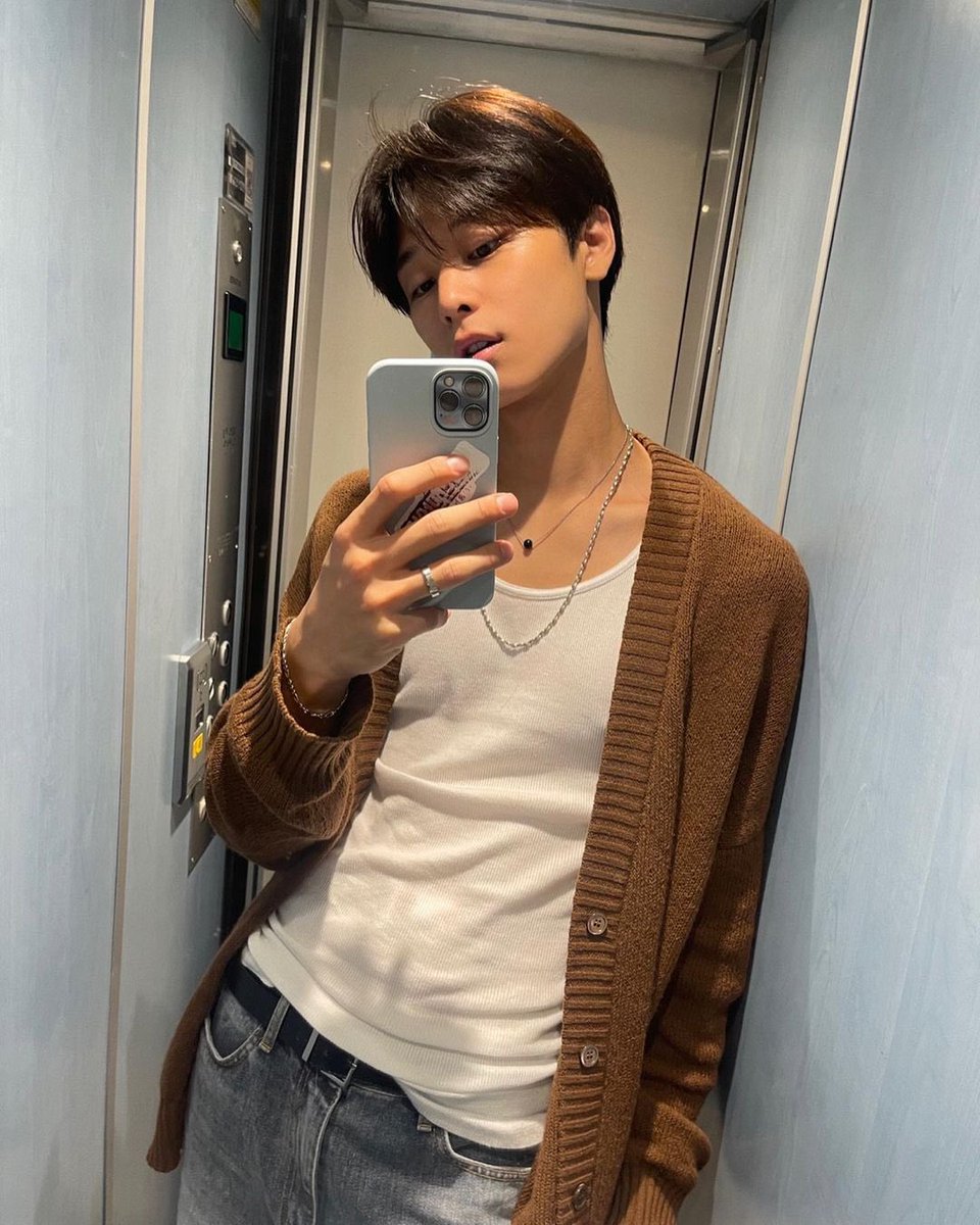 <a href="/TEAMJUYEONX/">𝙏𝙀𝘼𝙈-𝙅𝙐𝙔𝙀𝙊𝙉</a> ไฟ / @tailsjrxhyunjae / สเป