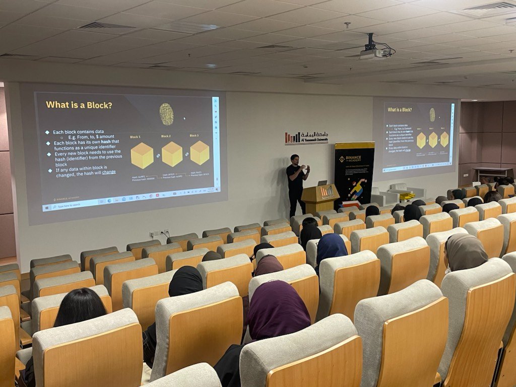 BinanceAcademy's tweet image. We’ve wrapped up our workshop on Blockchain and Crypto Fundamentals at @Alyamamah_Uni in Riyadh, Saudi Arabia! 🇸🇦
Thank you to all 60+ participants for your enthusiasm! 👏
#Blockchain #CryptoFundamentals #Education
