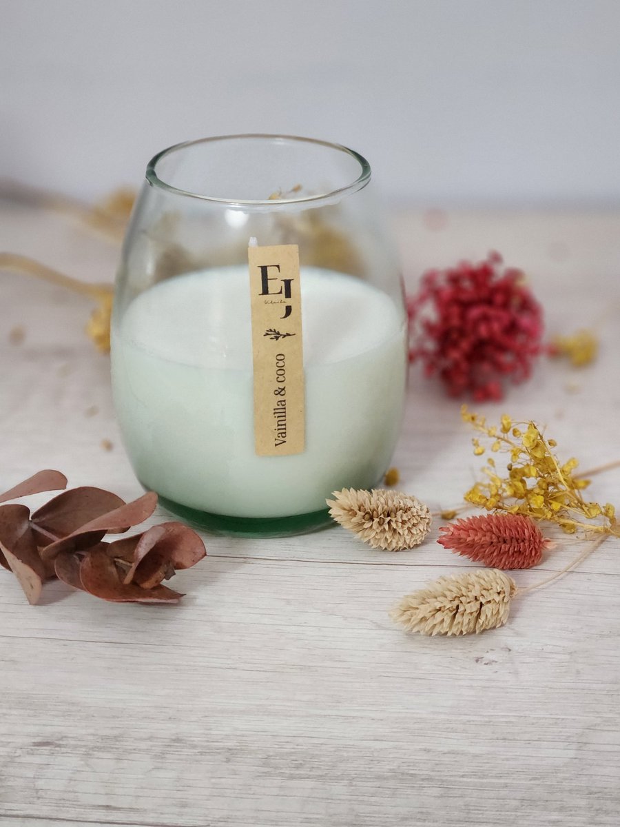 JuliFabro's tweet photo. @mossheadswife Hace poco comencé con este emprendimiento. Velas, difusores y spray textil todo 100% artesanal. Hay diversos envases y aromas,se puede hacer a elección del cliente. Hago envíos a todo el país, no duden en escribir. Instagram: @ej.velasdesoja https://t.co/rse0pXUKD7