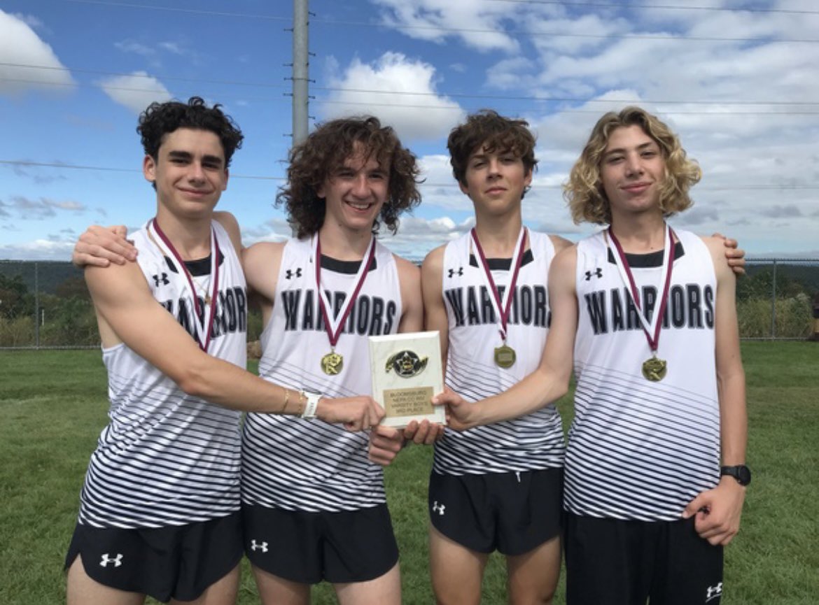 DVHSTurkeyTrot's tweet photo. 2023 NEPA Cross Country Invitational https://t.co/Phud12vKLW