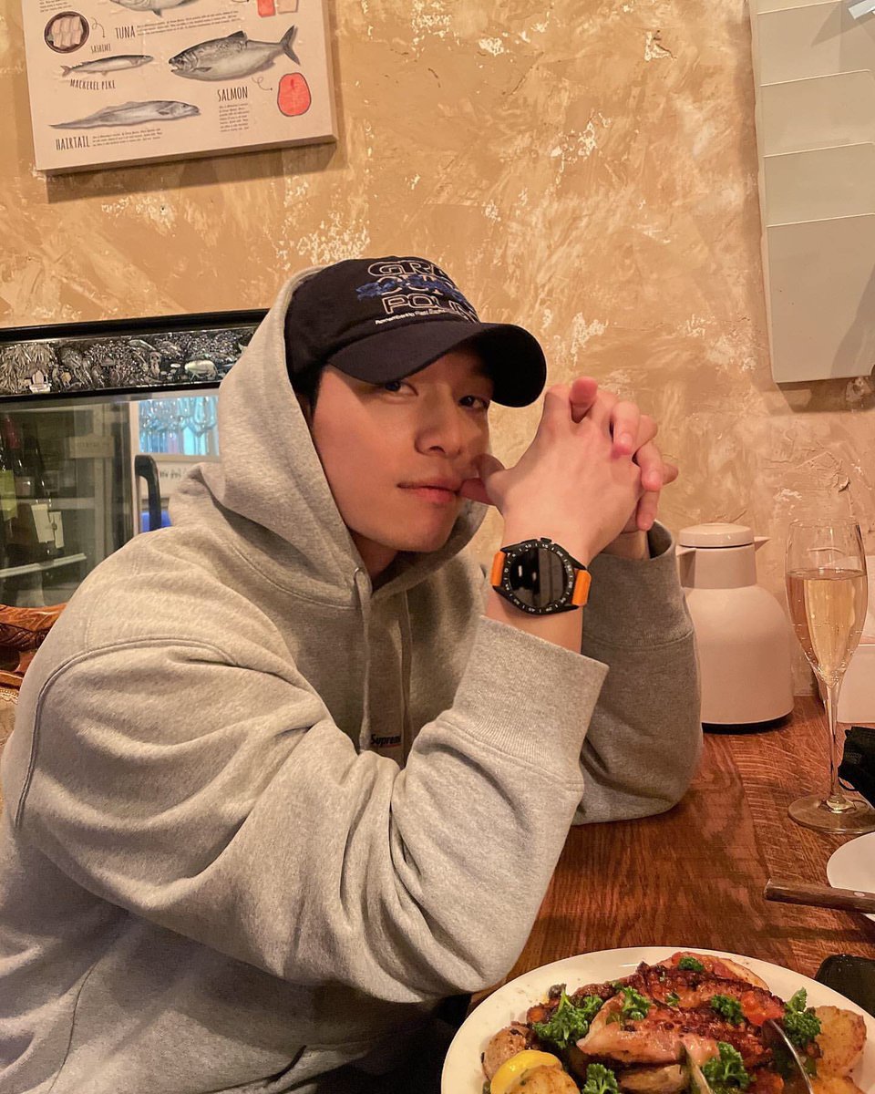 wihajoonspics's tweet photo. happy national boyfriend day, wi hajoon ෆ https://t.co/Koq7qWl6pu