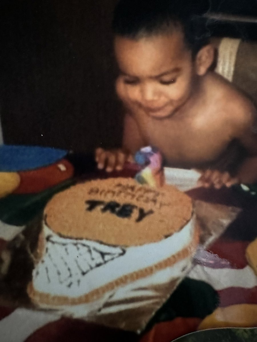 TreyLyles's tweet photo. 9 Years Of This Kids Dream! https://t.co/fQtFEg7N20
