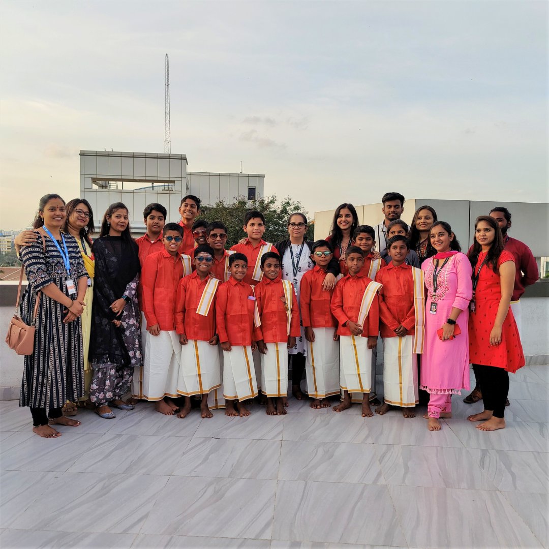 intouch__CX's tweet photo. We spread kindness and love during our Ganesha Chaturthi celebrations by hosting children from an orphanage, showing off traditional fashion, and enjoying delicious food ✨🎉

#IntouchCXIndia #IntouchCX https://t.co/WcPi0P4Fos