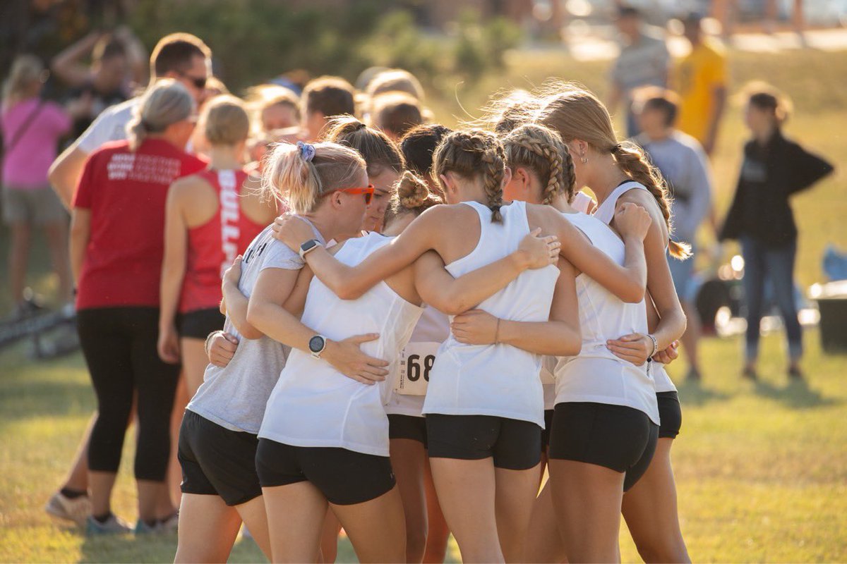 MaizeSouthXC's tweet photo. Newton HS Invitational 9/30/23
Girls Varsity take 1st! 

Isabella Ponce 20:57.87 (4th)
Emma Brooks 5th
Kennedy Mitchell 10th
Olivia Querubin 15th
Norah Morrow 16th 
Illese Burroughs 52nd https://t.co/0PrhCQXBLD