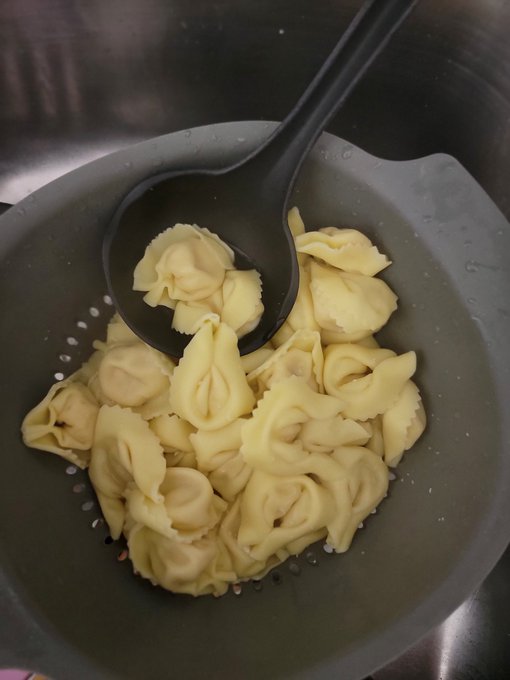 These noodles seem a little sus https://t.co/TBJE3CDReW