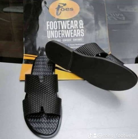 Celeb_Shoemaker's tweet photo. The least you can do for me right now is to retweet, I make nice footwears at affordable rate. My customers may be on your TL.
Currently in Lagos Nigeria.
Delivery Nationwide

Tinubu Erica Ceec LGBTQ #Percy https://t.co/mpSANzw5GX