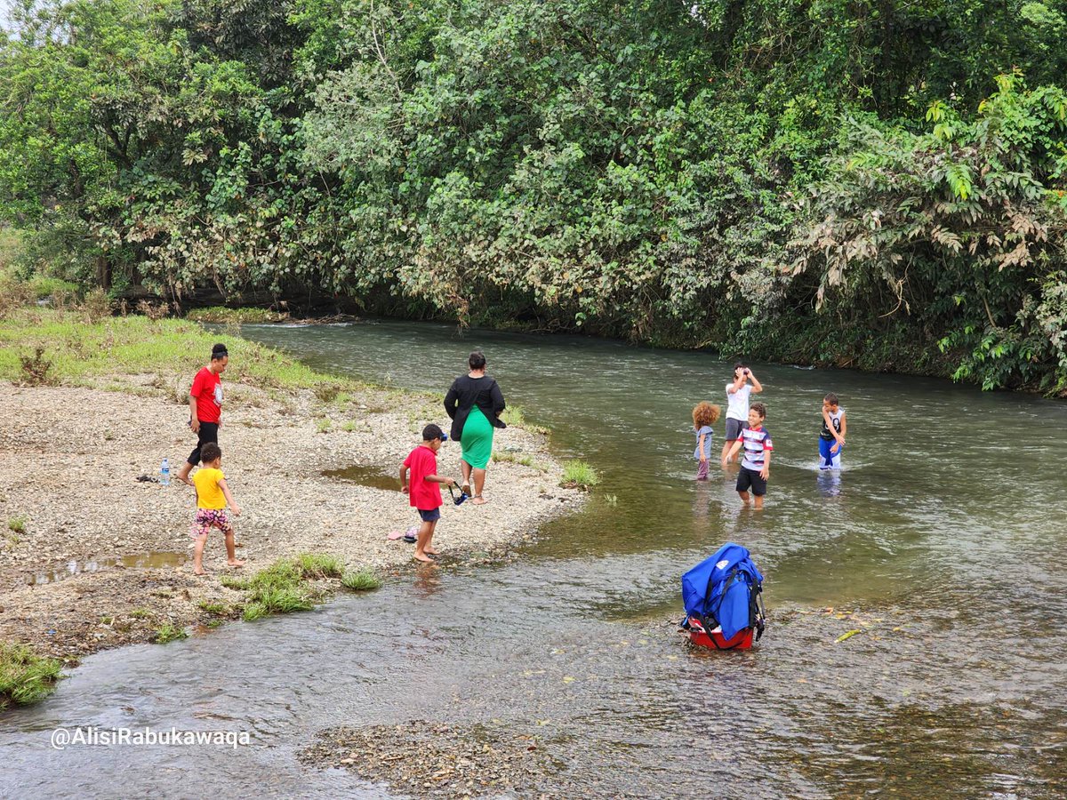 jaychillie's tweet photo. Excursion at Vunidawa Naitasiri with the ladies. #ACS75THBDAY #CELEBRATIONWEEK https://t.co/tDGjbmxLZy