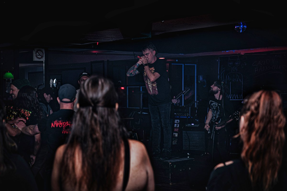 Some 🔥🔥🔥🔥shots from the last weekend!

Photo Credit: @shleyriots 

#metal #kingsingraves #metalcore #posthardcore #deathcore #hamonthc #steelcityhardcore #ontariometal #canadianmetal #live #livemusic #hamont #hamiltonmusicscene #vertagogo #livemusicphotography #weareherenow